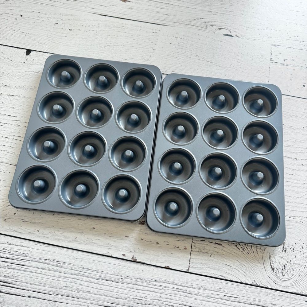 2 Nonstick Mini Donut Pan Set